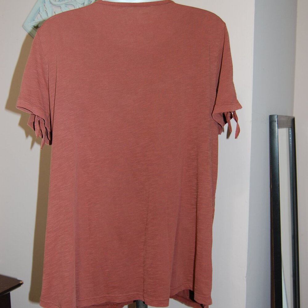 100% cotton, tie sleeve, rust t-shirt - Picture 5 of 7